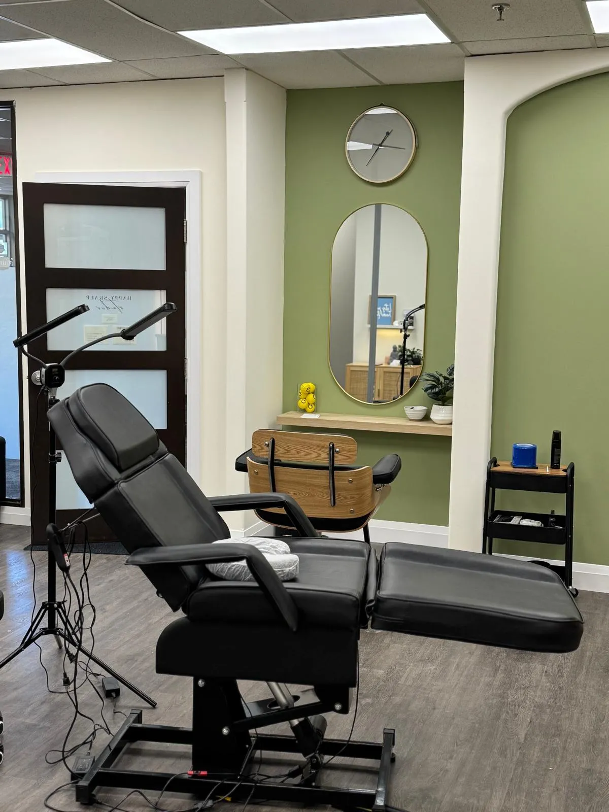 Happy Skalp Studio | Scalp Micropigmentation BARRIE — scalp micropigmentation studio in Barrie
